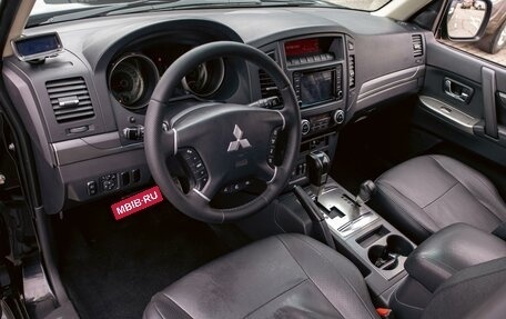 Mitsubishi Pajero IV, 2013 год, 1 895 000 рублей, 13 фотография