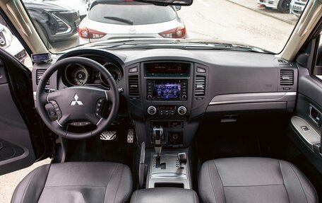 Mitsubishi Pajero IV, 2013 год, 1 895 000 рублей, 16 фотография