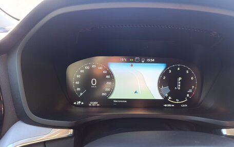 Volvo V60 Cross Country II, 2021 год, 3 700 000 рублей, 8 фотография