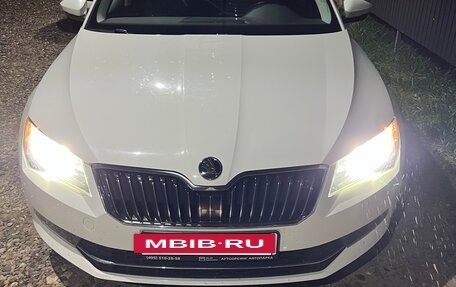 Skoda Superb III рестайлинг, 2018 год, 1 950 000 рублей, 6 фотография