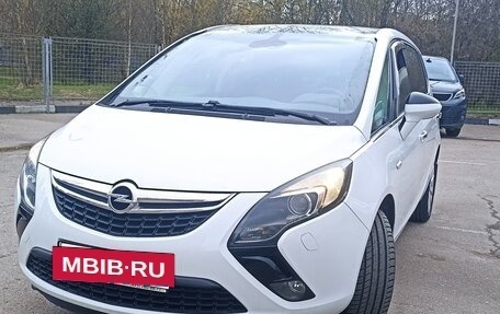 Opel Zafira C рестайлинг, 2013 год, 1 450 000 рублей, 4 фотография