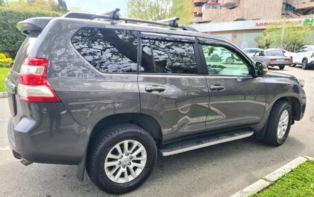 Toyota Land Cruiser Prado 150 рестайлинг 2, 2016 год, 4 200 000 рублей, 4 фотография