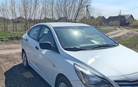 Hyundai Solaris II рестайлинг, 2016 год, 850 000 рублей, 4 фотография