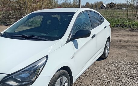 Hyundai Solaris II рестайлинг, 2016 год, 850 000 рублей, 2 фотография