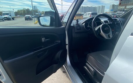 KIA Venga I, 2011 год, 970 000 рублей, 3 фотография