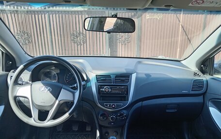 Hyundai Solaris II рестайлинг, 2016 год, 850 000 рублей, 9 фотография