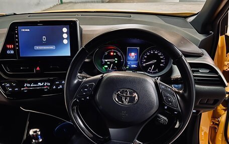 Toyota C-HR I рестайлинг, 2018 год, 1 850 000 рублей, 7 фотография