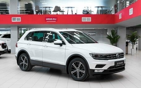 Volkswagen Tiguan II, 2017 год, 2 190 000 рублей, 3 фотография