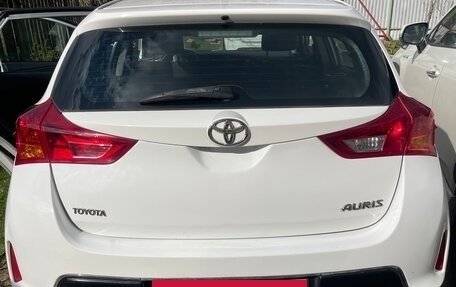 Toyota Auris II, 2014 год, 1 250 000 рублей, 3 фотография