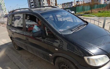Opel Zafira A рестайлинг, 2004 год, 350 000 рублей, 3 фотография