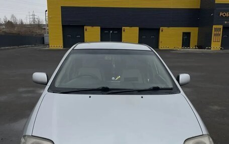 Toyota Allex i рестайлинг, 2002 год, 600 000 рублей, 3 фотография