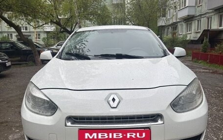 Renault Fluence I, 2012 год, 650 000 рублей, 2 фотография