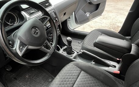Skoda Rapid I, 2016 год, 1 000 000 рублей, 8 фотография