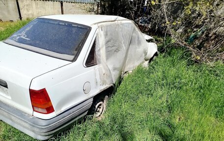 Opel Kadett E рестайлинг, 1987 год, 30 000 рублей, 4 фотография