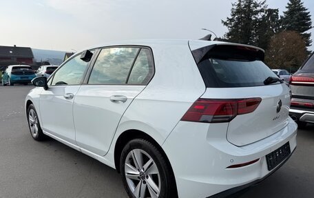 Volkswagen Golf VIII, 2022 год, 2 457 600 рублей, 4 фотография