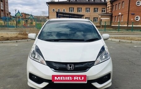 Honda Fit Shuttle I рестайлинг, 2013 год, 1 150 000 рублей, 3 фотография