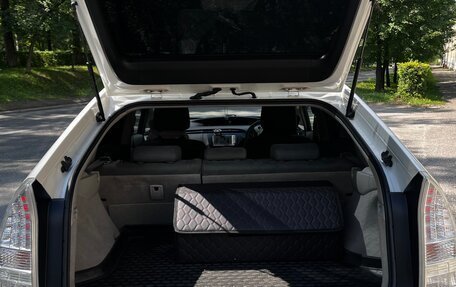 Toyota Prius, 2010 год, 1 100 000 рублей, 5 фотография
