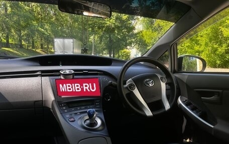 Toyota Prius, 2010 год, 1 100 000 рублей, 9 фотография