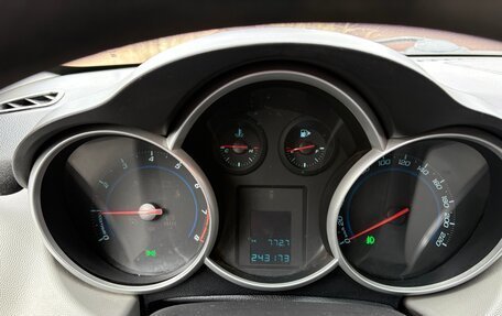 Chevrolet Cruze II, 2011 год, 695 000 рублей, 5 фотография