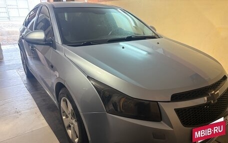 Chevrolet Cruze II, 2011 год, 695 000 рублей, 9 фотография
