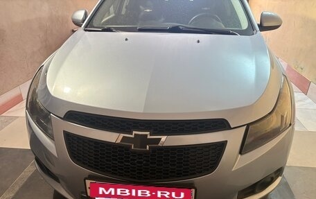 Chevrolet Cruze II, 2011 год, 695 000 рублей, 10 фотография