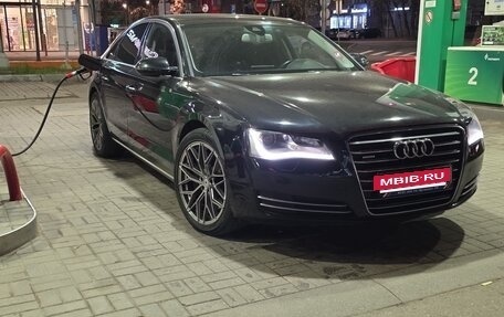 Audi A8, 2011 год, 1 600 000 рублей, 3 фотография