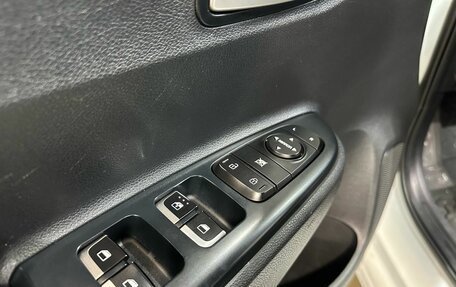 KIA Rio IV, 2018 год, 1 399 900 рублей, 12 фотография