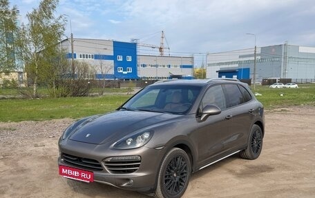 Porsche Cayenne III, 2011 год, 2 300 000 рублей, 2 фотография
