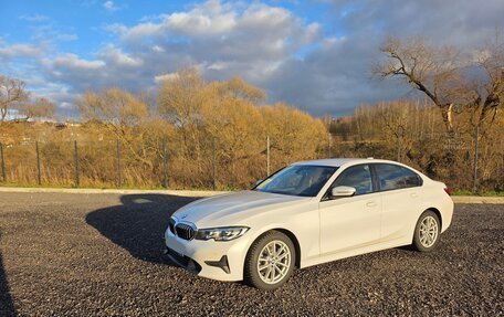 BMW 3 серия, 2021 год, 2 900 000 рублей, 1 фотография