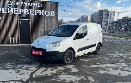 Peugeot Partner II рестайлинг 2, 2012 год, 430 000 рублей, 1 фотография