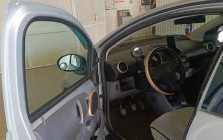 Peugeot 107 I рестайлинг, 2007 год, 329 000 рублей, 9 фотография