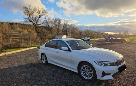BMW 3 серия, 2021 год, 2 900 000 рублей, 3 фотография