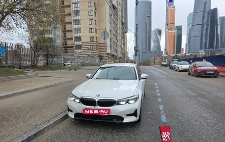 BMW 3 серия, 2021 год, 2 900 000 рублей, 14 фотография