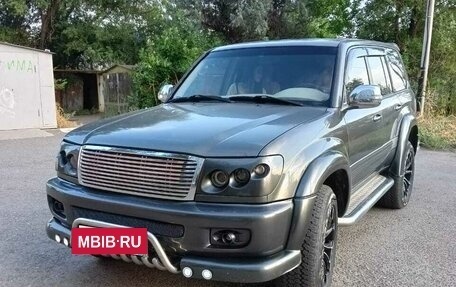 Toyota Land Cruiser 100 рестайлинг 2, 2000 год, 1 100 000 рублей, 2 фотография