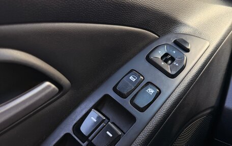 Hyundai ix35 I рестайлинг, 2012 год, 1 200 000 рублей, 12 фотография
