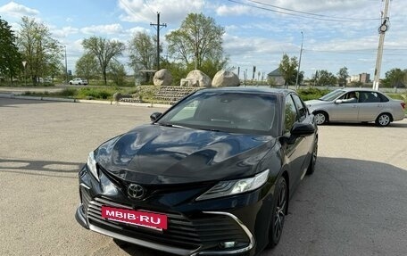 Toyota Camry, 2020 год, 2 650 000 рублей, 4 фотография