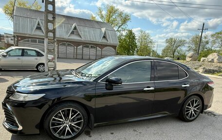 Toyota Camry, 2020 год, 2 650 000 рублей, 32 фотография