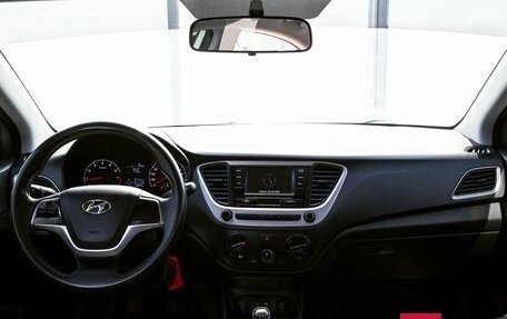 Hyundai Solaris II рестайлинг, 2018 год, 1 029 000 рублей, 18 фотография