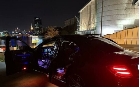 Mercedes-Benz E-Класс, 2020 год, 2 400 000 рублей, 2 фотография