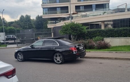 Mercedes-Benz E-Класс, 2020 год, 2 400 000 рублей, 5 фотография