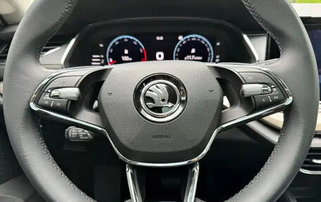 Skoda Octavia IV, 2023 год, 1 610 000 рублей, 10 фотография