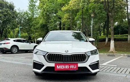 Skoda Octavia IV, 2023 год, 1 610 000 рублей, 2 фотография