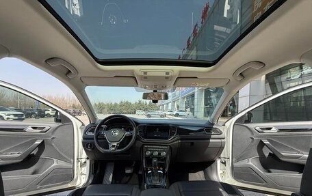 Volkswagen T-Roc I, 2023 год, 1 860 999 рублей, 20 фотография