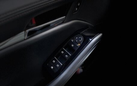 Mazda 3, 2022 год, 1 720 000 рублей, 18 фотография