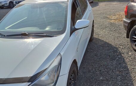 Hyundai Solaris II рестайлинг, 2014 год, 800 000 рублей, 5 фотография