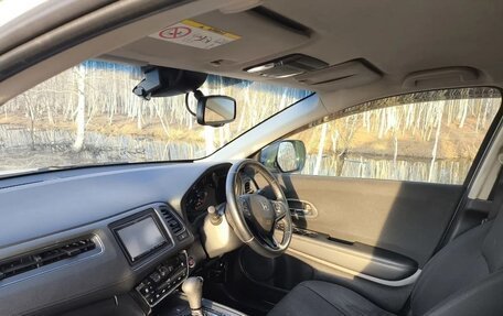 Honda Vezel, 2017 год, 1 750 000 рублей, 26 фотография