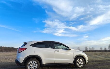Honda Vezel, 2017 год, 1 750 000 рублей, 34 фотография