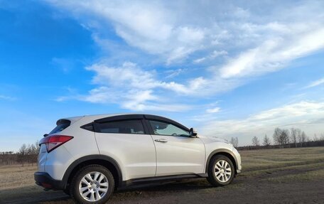 Honda Vezel, 2017 год, 1 750 000 рублей, 37 фотография