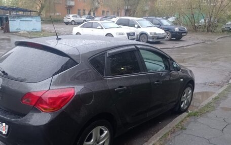 Opel Astra J, 2011 год, 645 000 рублей, 3 фотография