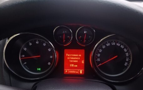 Opel Astra J, 2011 год, 645 000 рублей, 5 фотография